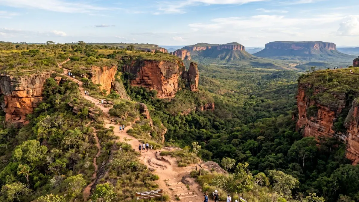 Melhores trilhas na Chapada dos Guimarães 2026